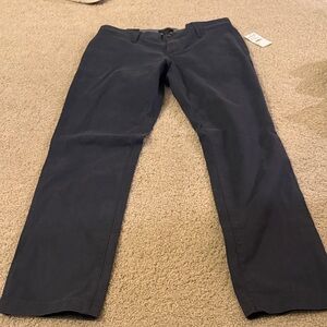 14th & Union Men's Navy Chinos